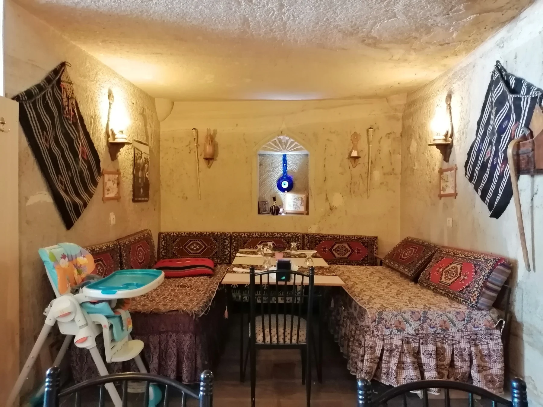 Traditional low-seating dining alcove at Beey Kebap Yoresel Lezzetler Restaurant & Cafe, Ortahisar