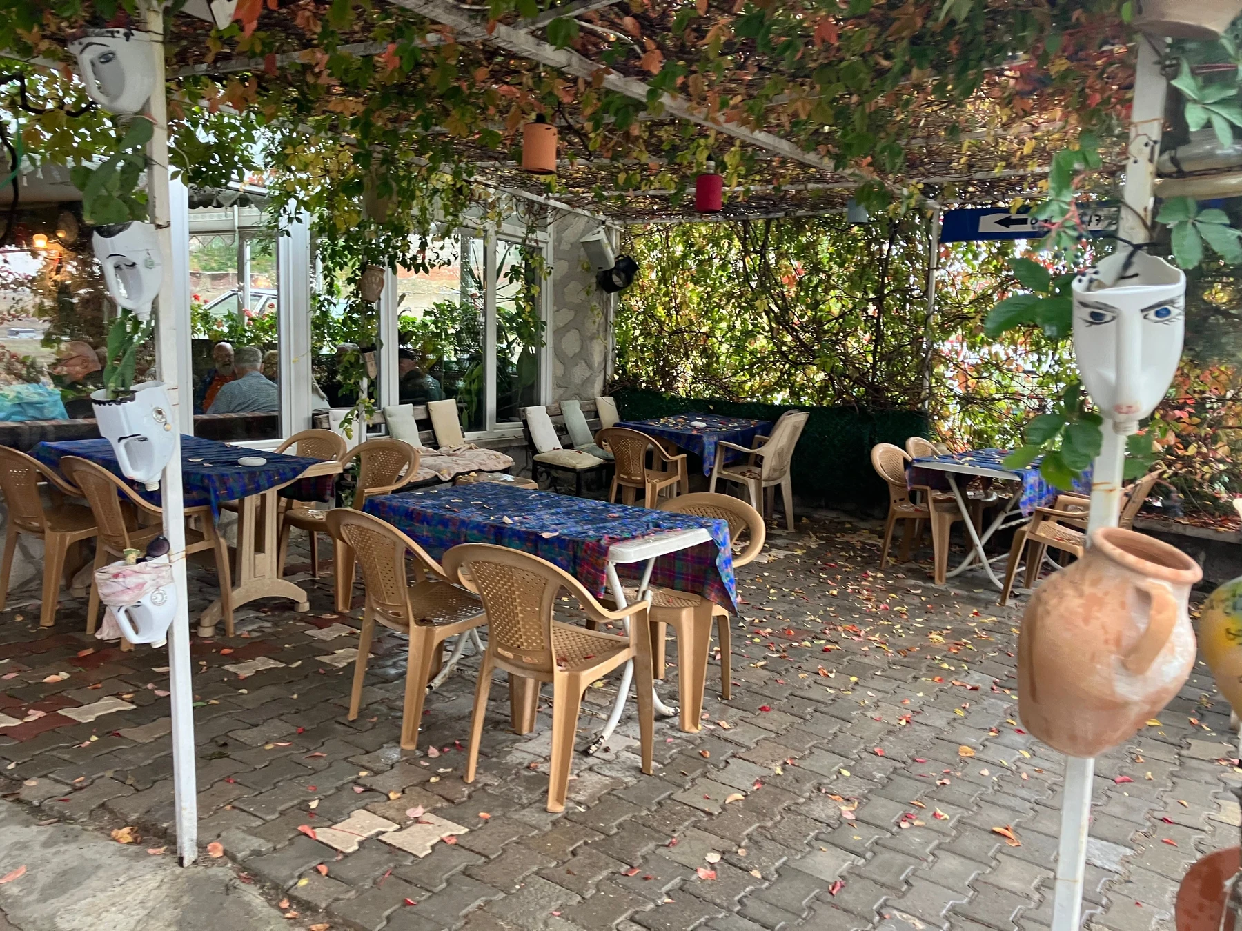 Ayse & Mustafa Nin Yeri Cafe/restaurant in Çavuşin — garden dining terrace