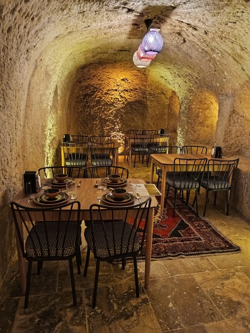 Rock-carved dining room at Gloria Taş Ev in Avanos