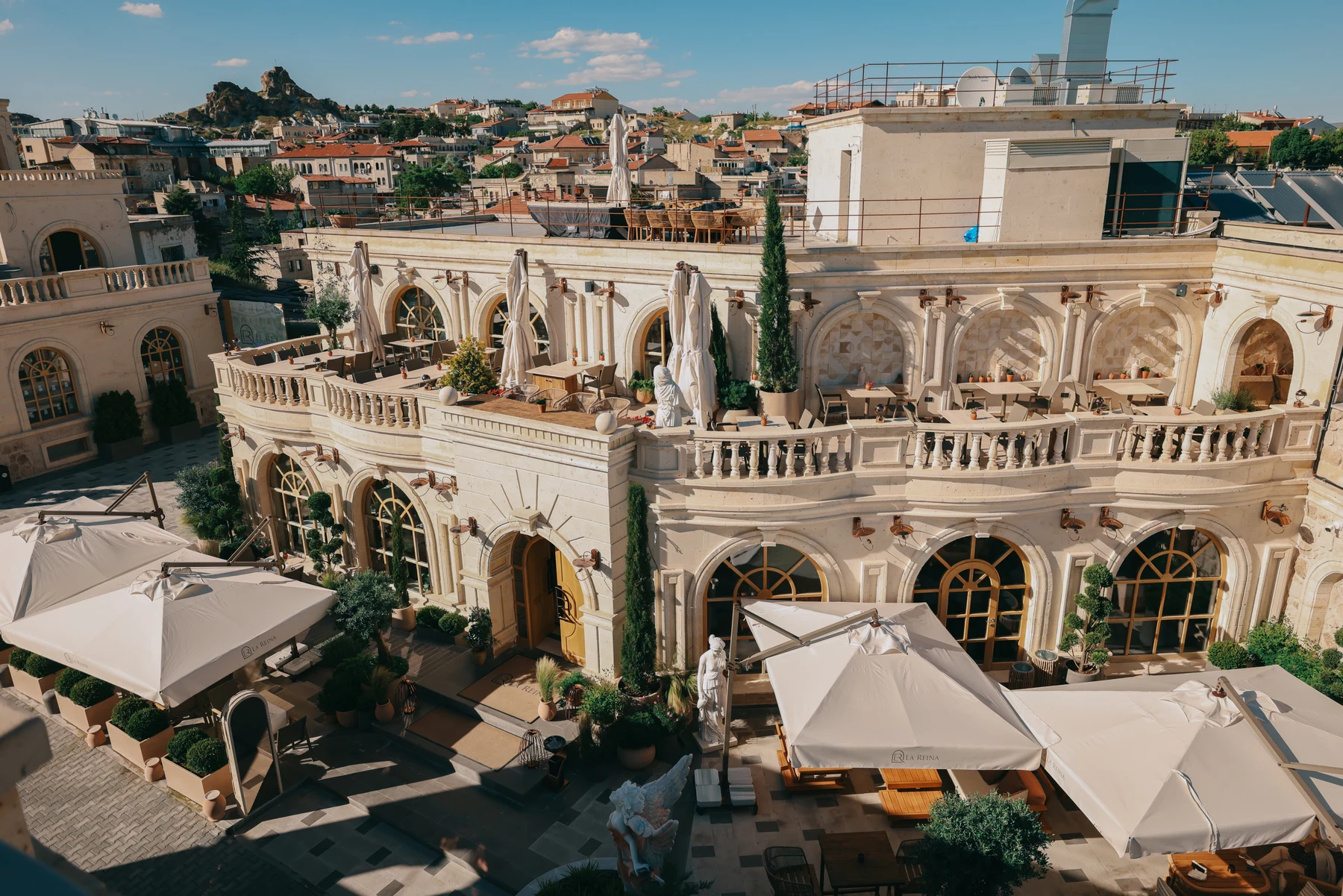 La Reina Restaurant & Lounge — photographed exterior, courtyard and terrace in Ortahisar